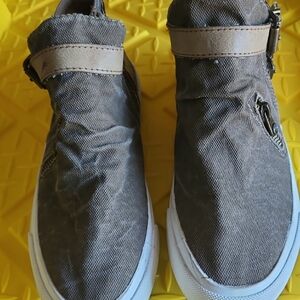 Blowfish Malibu Womens Flat Round Toe Fabric Shoes ,Zipper Ankle Shoes. Used S/8